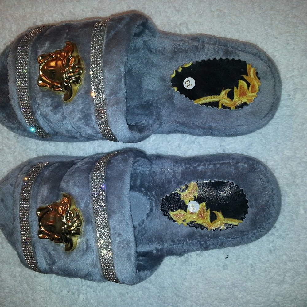 Worn Women's Cute Furry Karl Slippers Europe